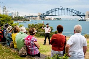 Convicts & Castles: Goat Island Walking Tour Including Sydney Harbour Cruise
